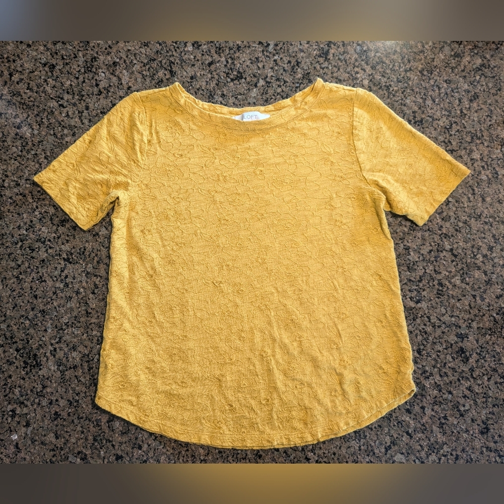 LOFT Embroidered Tee Size XS Petite